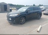 Toyota Highlander Xle 5TDJZRFH5JS855030 снимка