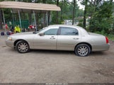 Lincoln Town Car Signature Limited 2LNBL8CV5AX613980 photo