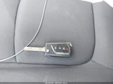 Toyota Corolla Le JTDEPMAE2MJ135595 снимка