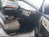 Toyota Corolla Le 2T1BURHE3JC030554 снимка
