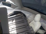 Tesla Model Y Long Range Dual Motor All-Wheel Drive 5YJYGDEE2LF049958 fotografie