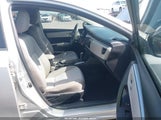 Toyota Corolla Le 5YFBURHE6GP400047 снимка