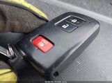 Toyota Prius C Three JTDKDTB30D1530975 снимка