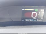 Toyota Prius Two JTDKBRFU8J3083176 снимка