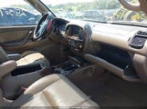 Toyota Sequoia Limited V8 5TDBT48A72S101038 снимка