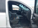 GMC Sierra  4Wd Short Box At4 3GTU9EET1MG348818 fotografie