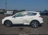 Toyota Rav4 Xle JTMRFREV0JJ176895 снимка