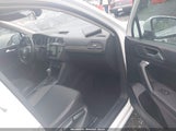 Volkswagen Tiguan 2.0T Se/2.0T Sel/2.0T Sel R-Line/2.0T Sel R-Line Black 3VV3B7AXXKM030930 photo