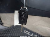 Volkswagen Jetta 2.5L Se 3VWDX7AJ1DM351898 photo