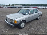 Mercedes-Benz 300 Dt WDBAB33C1FA266103 снимка
