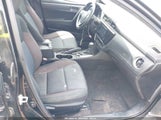 Toyota Corolla Le 5YFBURHE1KP889062 снимка
