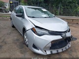 Toyota Corolla L 5YFBURHE7JP824120 снимка