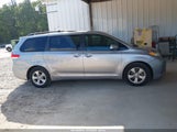 Toyota Sienna Le V6 8 Passenger 5TDKK3DCXDS291876 photo