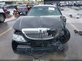 Lincoln Town Car Signature Limited 1LNHM82W85Y657026 снимка