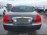Lincoln Town Car Signature Limited 1LNHM82W85Y657026 снимка