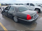 Lincoln Town Car Signature Limited 1LNHM82W85Y657026 photo