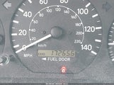 Toyota Camry Le 4T1BG22K91U775594 photo
