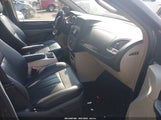 Chrysler Town & Country Touring-L Anniversary Edition 2C4RC1CG1GR189321 fotografie