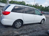Toyota Sienna Le 5TDZK23C09S281357 снимка