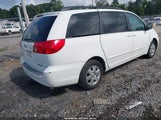 Toyota Sienna Le 5TDZK23C09S281357 снимка