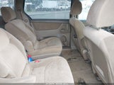 Toyota Sienna Le 5TDZK23C09S281357 снимка