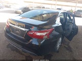 Nissan Altima 2.5 S 1N4AL3AP8JC100734 photo