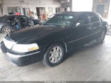 Lincoln Town Car Signature 1LNHM81V17Y638183 photo