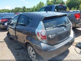 Toyota Prius C One JTDKDTB38E1574160 снимка
