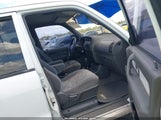 Isuzu Trooper Limited/Ls/S JACDJ58X817J04398 снимка