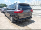 Toyota Sienna Xle 8 Passenger 5TDYZ3DC1HS796121 fotografie