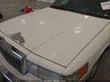 Lincoln Town Car 1LNLM81F6LY691359 снимка