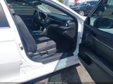 Toyota Camry Le 4T1B11HK6JU037867 fotografie