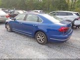 Volkswagen Passat 1.8T S 1VWAT7A34HC032499 снимка