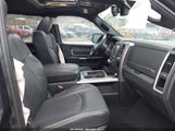 Ram 1C6RR6PT3JS127077 снимка