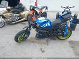 Suzuki Gsx-R600 JS1GN7FA4F2100280 снимка