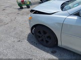 Toyota Camry Le 4T1BE46K57U646353 снимка