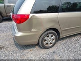 Toyota Sienna Le 5TDKK4CC6AS302083 снимка