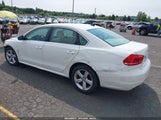 Volkswagen Passat 2.5L Se 1VWBP7A33DC123153 снимка
