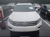 Volkswagen Tiguan R-Line WVGAV7AX4FW566223 fotografie