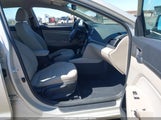 Hyundai Elantra Se 5NPD84LF1HH088718 снимка