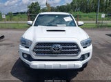 Toyota Tacoma Dbl Cab/Sr5/Trd Sport/Or 5TFDZ5BN8HX028970 fotografie