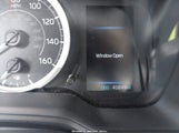 Toyota Corolla Le JTDEPMAE2NJ194129 снимка