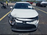 Toyota Corolla Le JTDEPRAE9LJ105876 снимка