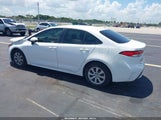 Toyota Corolla Le JTDEPRAE9LJ105876 снимка