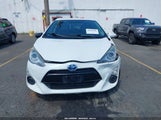Toyota Prius C Two JTDKDTB39F1113132 снимка