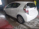 Toyota Prius C One JTDKDTB34D1550680 снимка