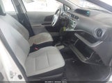 Toyota Prius C One JTDKDTB34D1550680 снимка