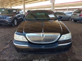 Lincoln Town Car 2LNBL8CV1BX756278 снимка