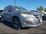Volkswagen Tiguan S/Se/Sel/Wolfsburg Edition WVGAV7AX3AW515482 снимка