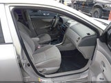 Toyota Corolla Le JTDBL40E09J011428 снимка